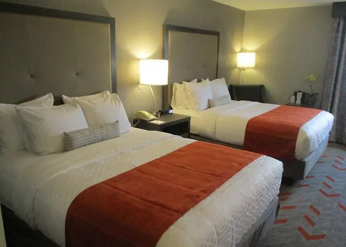 Western North 3* Joliet